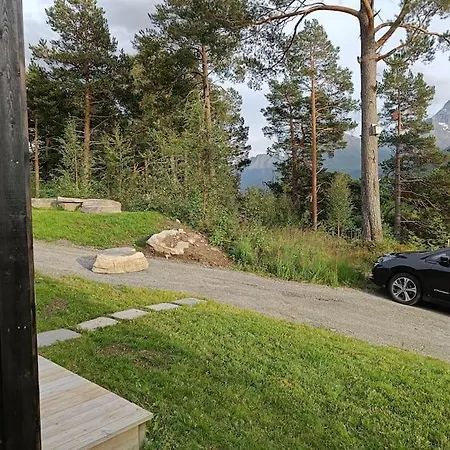 Minihuset Ved Skogen Apartment Isfjorden Exterior photo